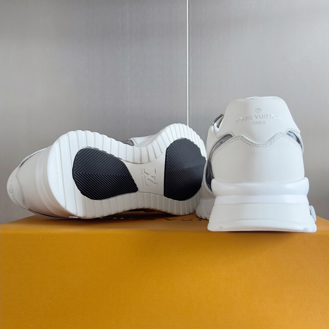 2025 250318 New high quality new color board shoes