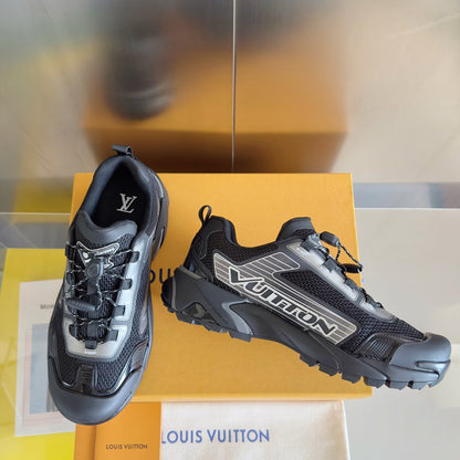 2025 250318 New high quality new color board shoes